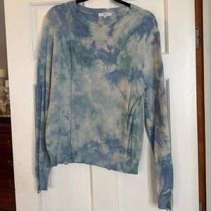 Women's sweater